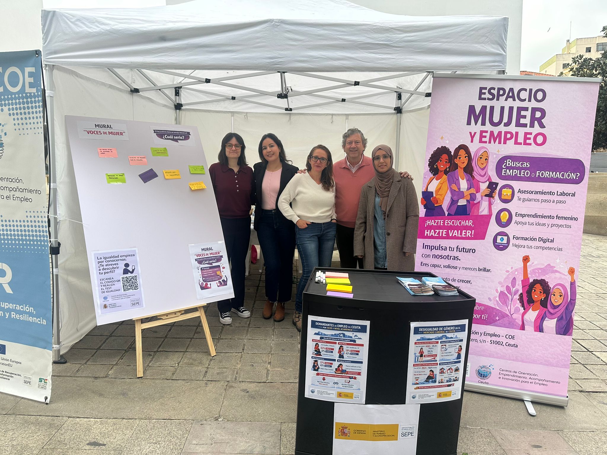 Stand Espacio Mujer y Empleo
